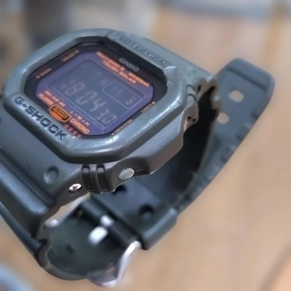 CASIO G SHOCK GW M5610KG Army Green Radio Solar Tough Solar Multi Band 6 - Image 4 of 4