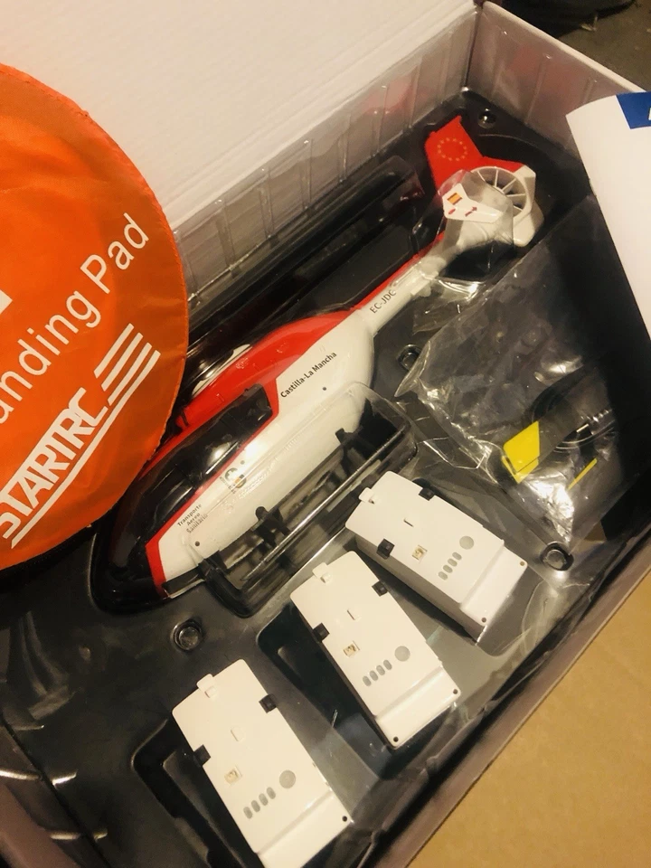 RC Eurocopter EC135-Hubschrauber mit 3 Akkus - Bild 4 von 4