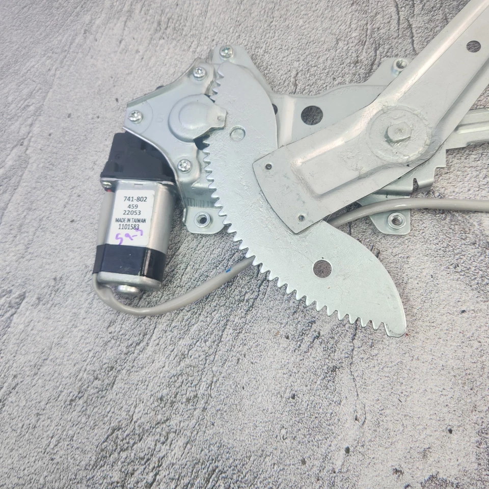 Dorman 741802 para 1998-02 Toyota Corolla dianteiro destro regulador de janela de energia com motor - Imagem 3 de 4