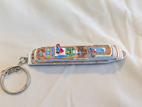 Carnival Kreuzfahrtschiff Panorama 4" Zoll Modell Schlüsselanhänger Ornament - Bild 2 von 5
