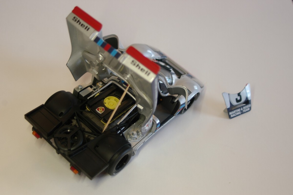 1:18 AUTOArt 1971 MARTINI PORSCHE 917K #3 ELFORD/LARROUSSE 1:18 AUTOArt 1971 MARTINI PORSCHE 917K #3 ELFORD/LARROUSSE