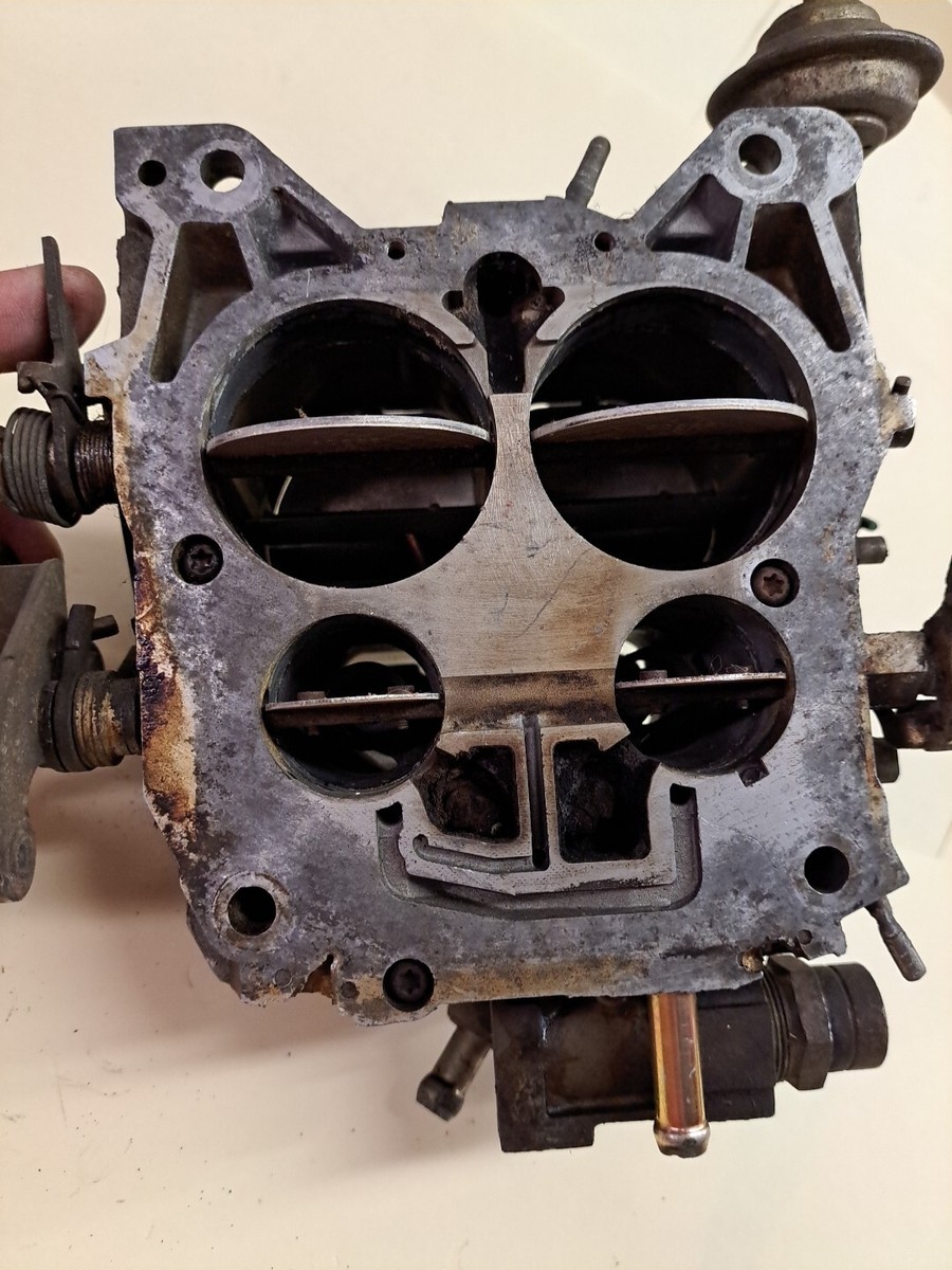 カリメロ太郎 Rochester Quadrajet Carburetor 17085227 HLZ 1985 1986 Chevy