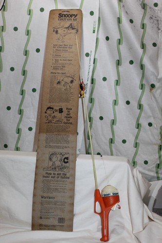 Vintage 1982 Snoopy Zebco Fishing Rod Reel Combo with Packaging - Picture 4 of 4