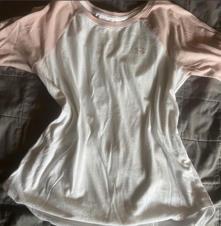 Under Armour Women’s Raglan Long Sleeve Crew Neck T-Shirt White/Pink S