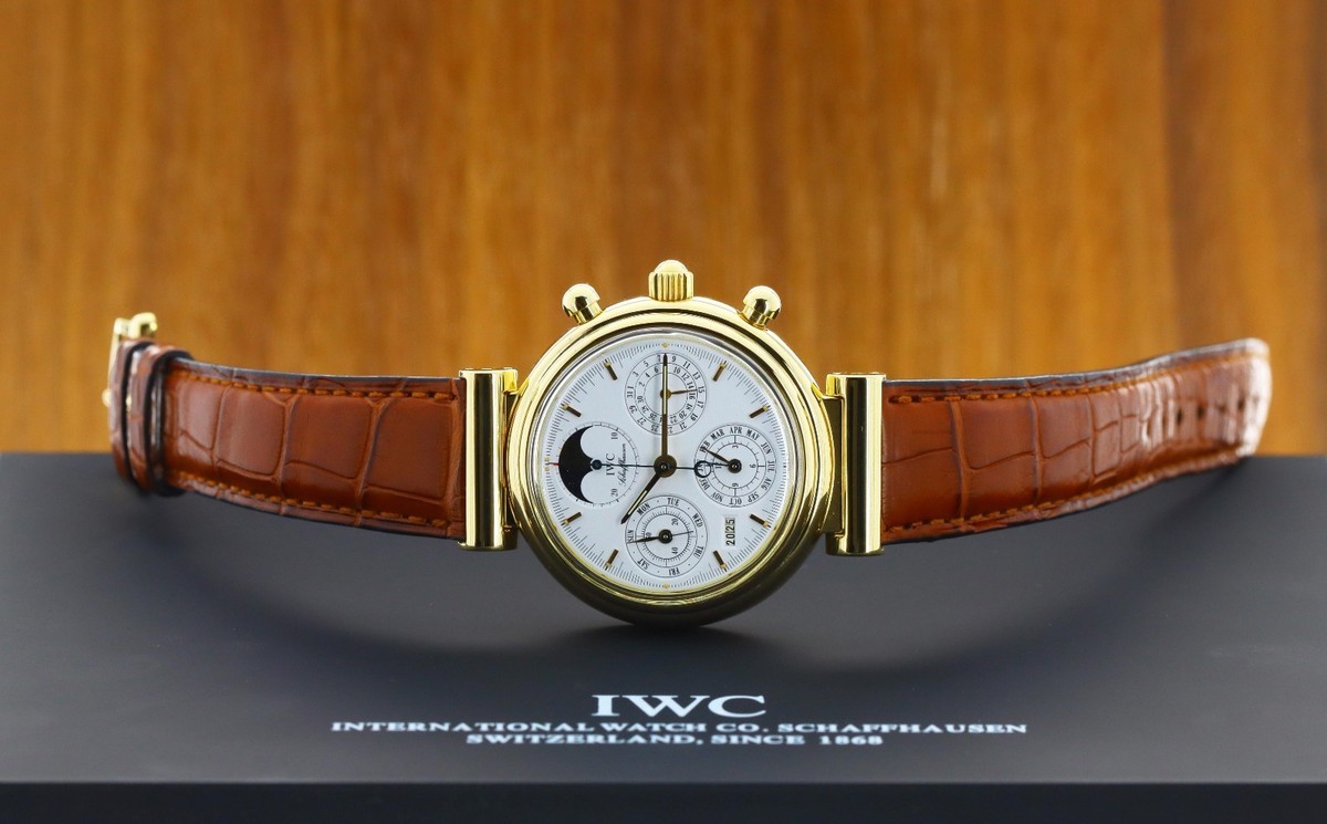 IWC | REF 3750 DA VINCI, A YELLOW GOLD PERPETUAL CALENDAR CHRONOGRAPH