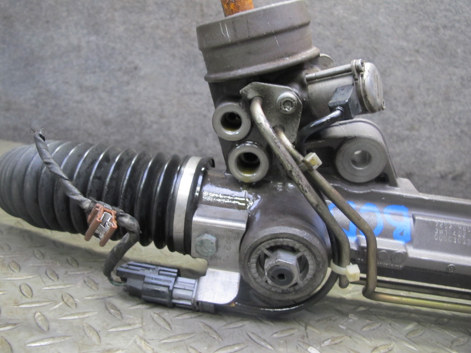 2006-2012 BENTLEY FLYING SPUR POWER STEERING RACK & PINION GEAR ASSEMBLY