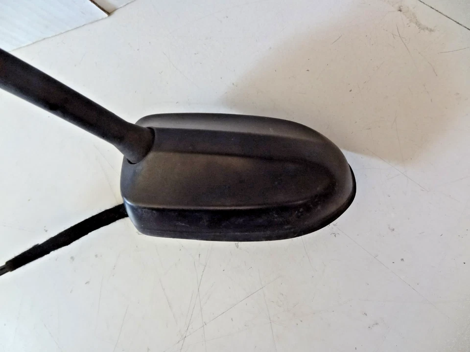 2012 2013 2014 2015 Ford Focus Roof Mounted Antenna Foto 2 de 4