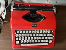 Royal Classic Typewriter thumbnail