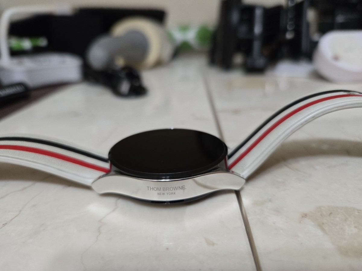 Samsung Galaxy Watch 4 Thom Browne Edition Chrome 40mm Samsung Galaxy Watch 4 Thom Browne Edition Chrome 40mm