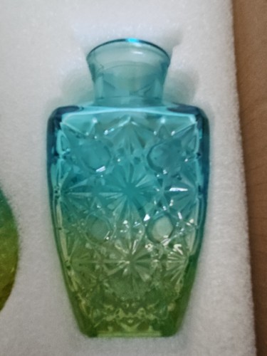 New Set Of 6 Gradient Glass BUD VASES - Picture 2 of 8