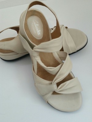 clarks artisan lucena