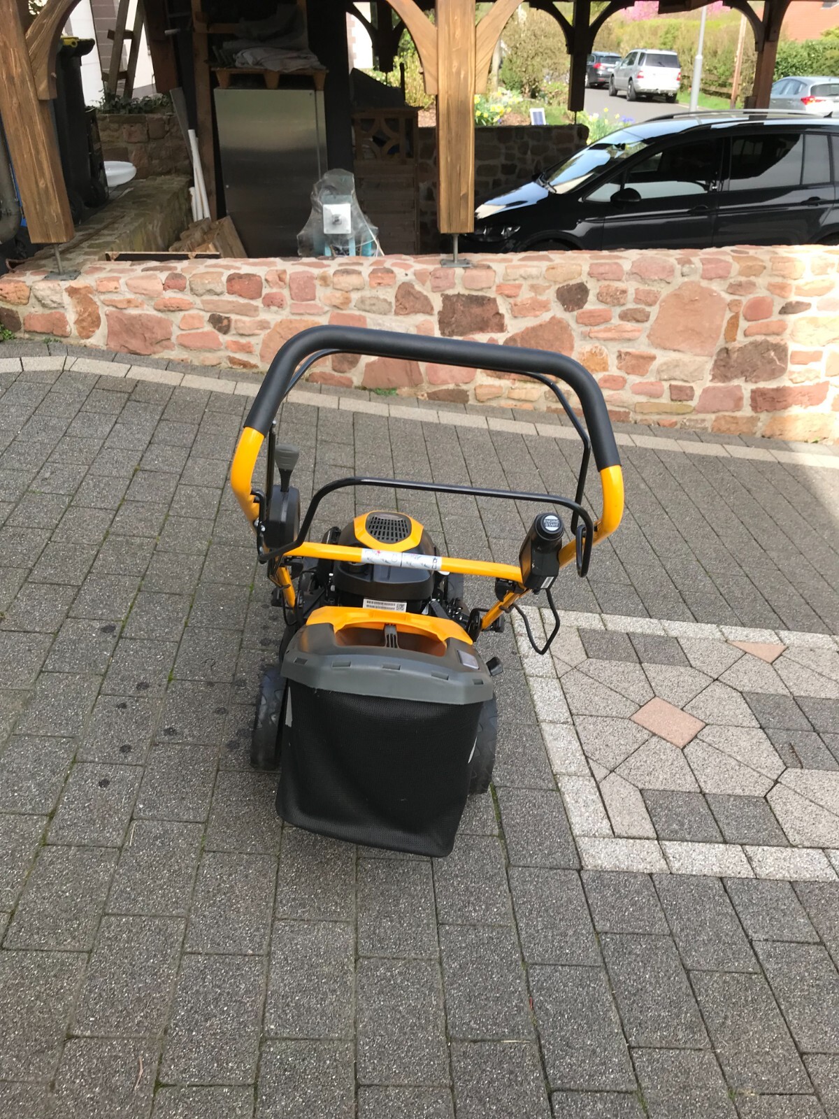 Rasenmäher Stiga mit HondaBenzinmotor mit Radantrieb und EStarter