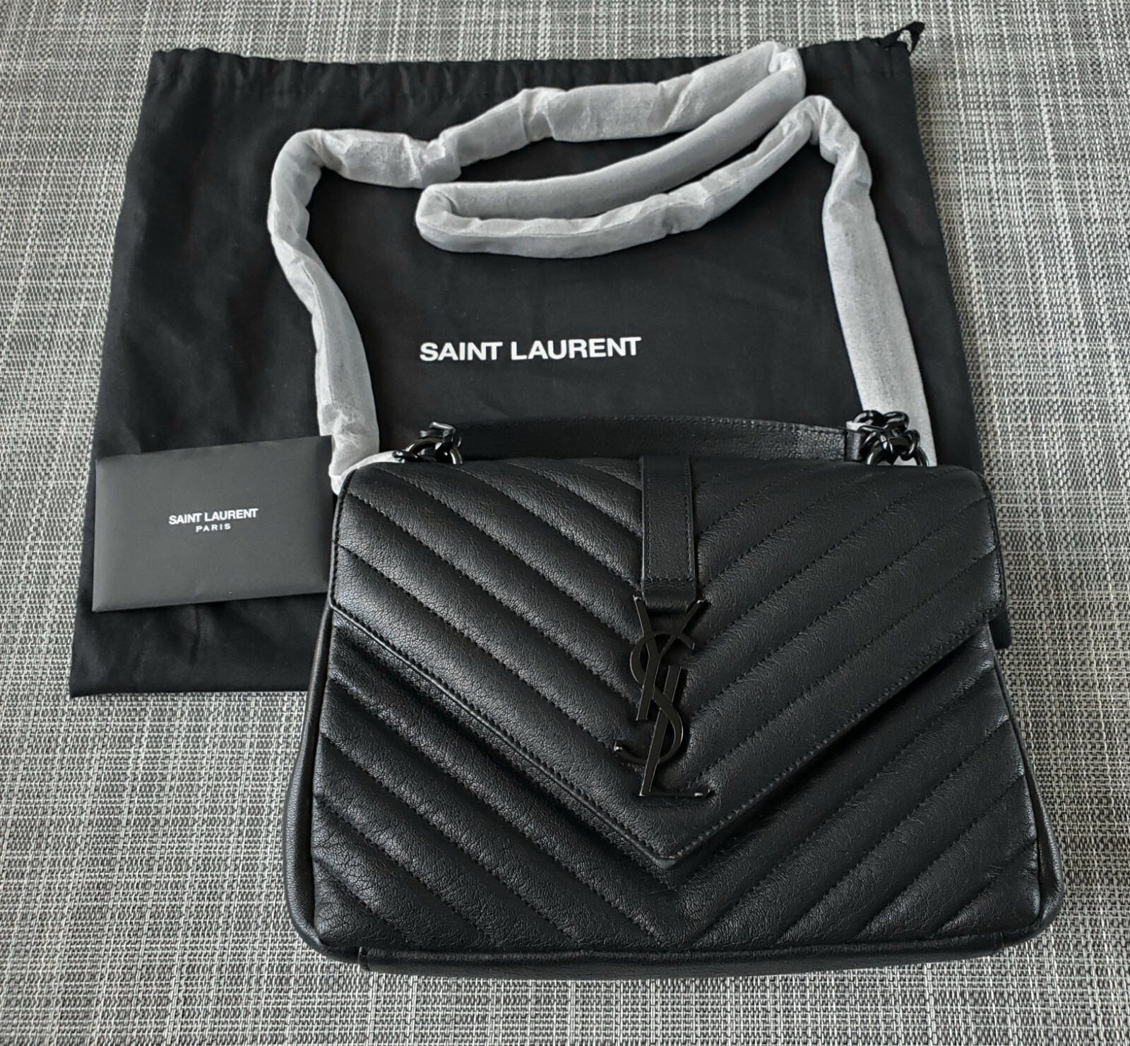 YSL Yves Saint Laurent borsa media in pelle college borsa tutta nera $2700