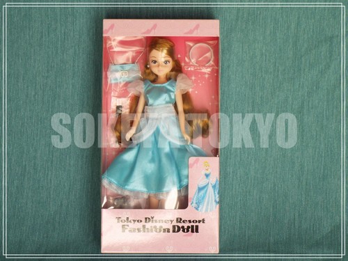 Esclusiva bambola moda Tokyo Disney Resort TDR CENERENTOLA e MINNIE SET MOUSE - Foto 2 di 11
