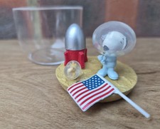 SNOOPY + Woodstock Moon Landing Astronauts, Rocket Ship + US Flag, RARE Peanuts!