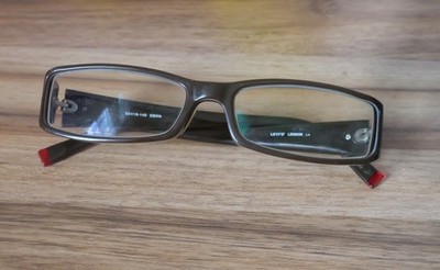 Levi's LS06036 Brown Sunglasses