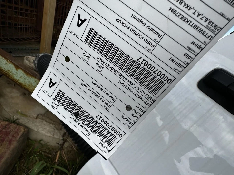 (SOLO RECOGIDA LOCAL) Soporte de núcleo de radiador superior para camioneta Ford F250SD 17-19 19 Foto 2 de 4