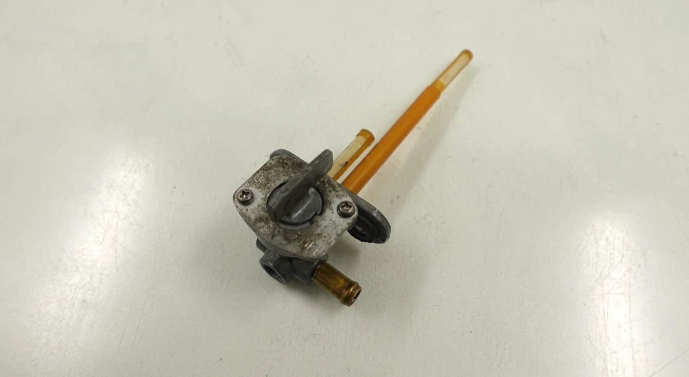 1994 Yamaha Banshee YFZ 350 OEM Fuel Selector Petcock 2GU-24500-02-00
