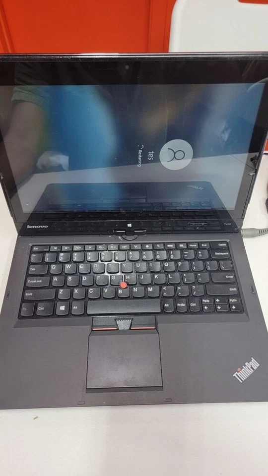 Lenovo ThinkPad Twist S230u I3-3227U - Image 3 of 4