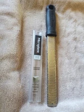 MICROPLANE  Classic Zester Grater Zest Parmesan Coconut Black w/ Sheath
