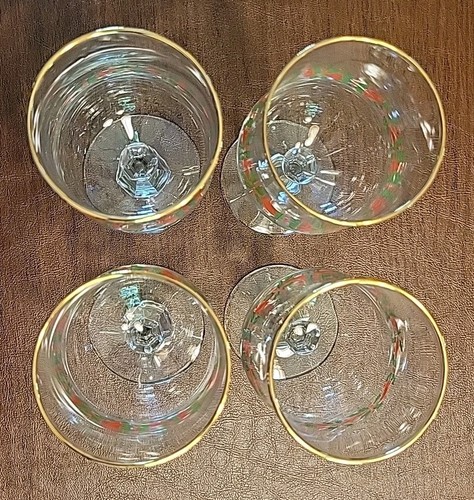 Vintage Libby Christmas Wine Glasses, Gold Rims, With Holly, Berries and Ribbons - Picture 7 of 9