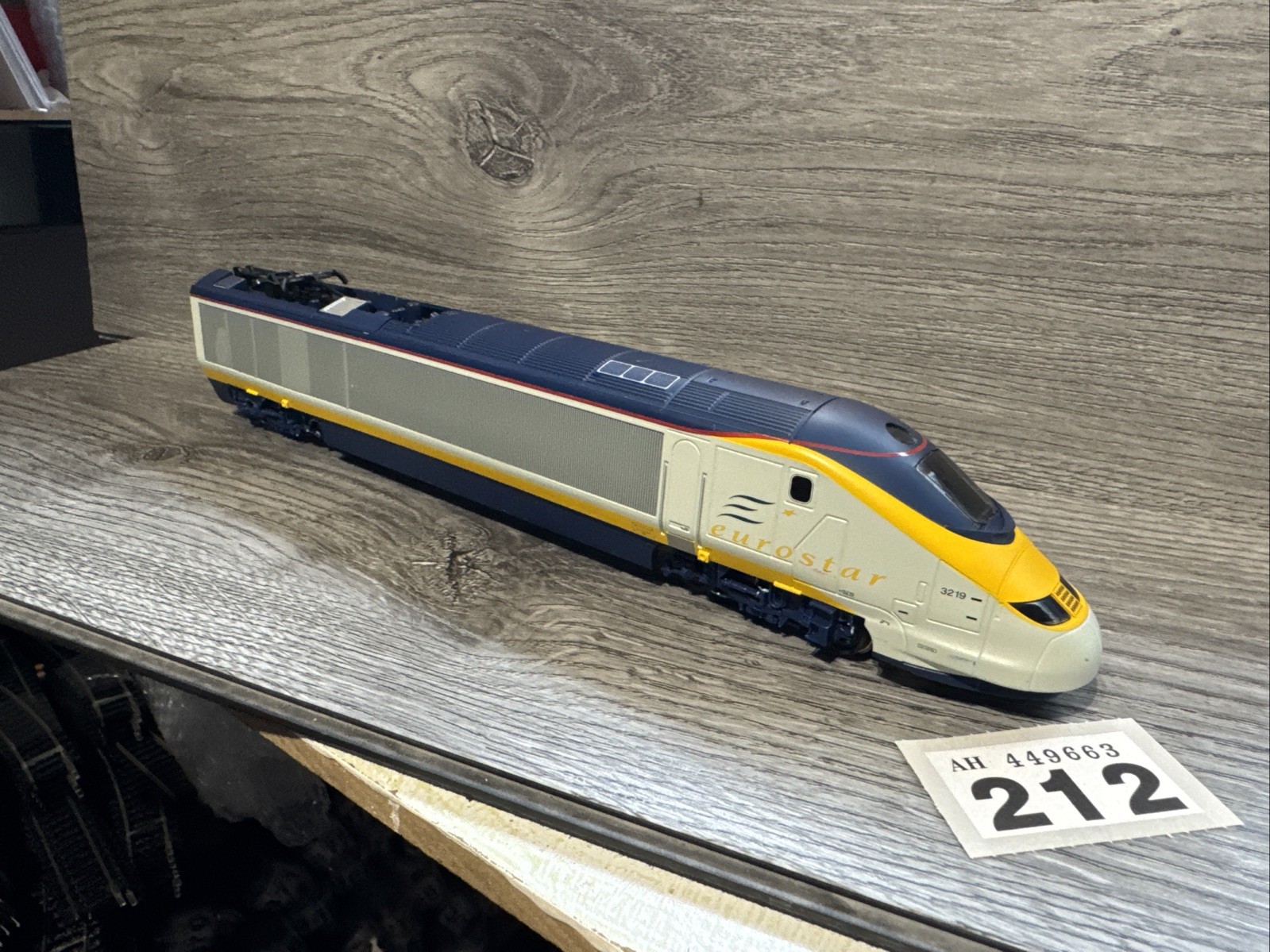 Hornby Railways Collector Guide - Model - Eurostar Train