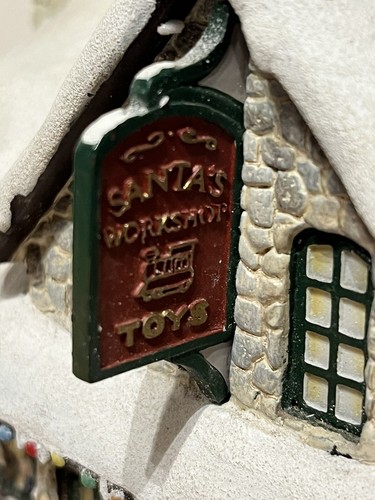 Thomas Kinkade Hawthorne Village Santas Workshop Toys 2000 Christmas Village - Imagen 6 de 7