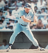 George Brett Kansas City Royals HOF Autographed 16