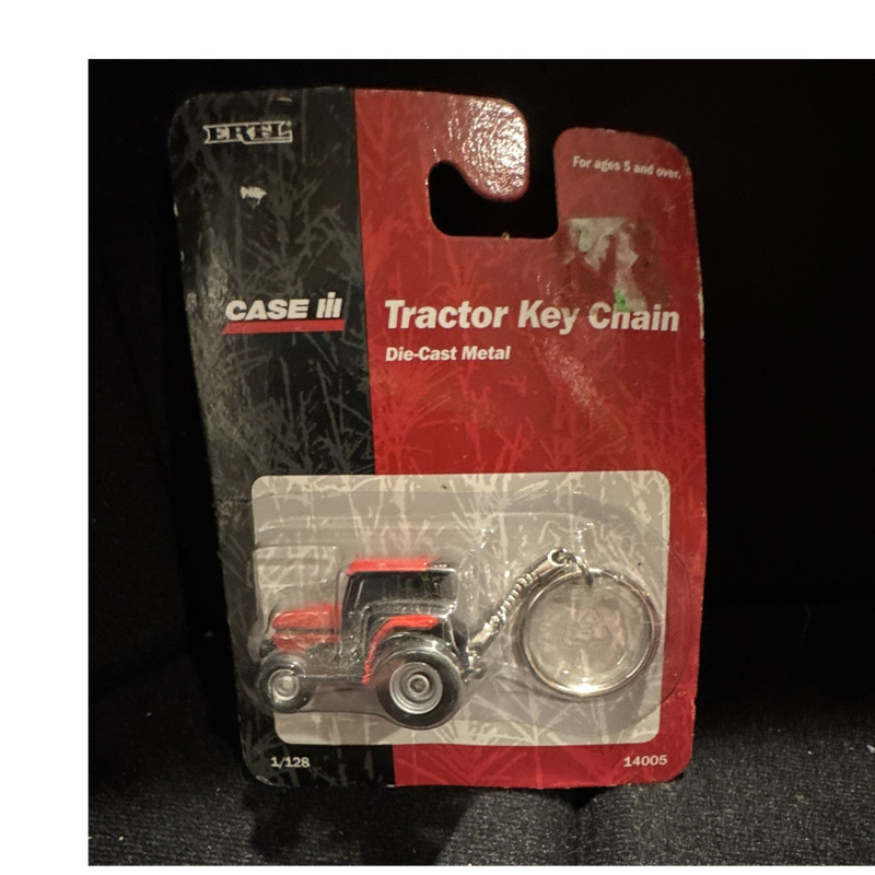 Ertl 1:128 Case IH Tractor Keychain Diecast Metal Red/Black MPN 14005