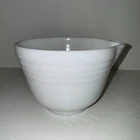 Pyrex Hamilton Beach 1Qt White Ribbed Glass Mixing Bowl with Pour Spout Vintage