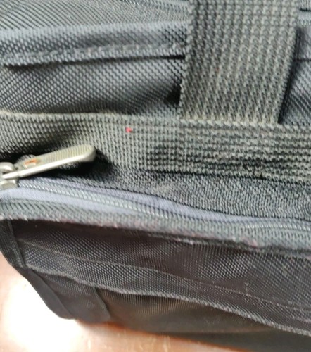 Victorinox Sport Travel Gym Locker Black Duffel Duffle Bag Tons Of Pockets - Picture 9 of 19