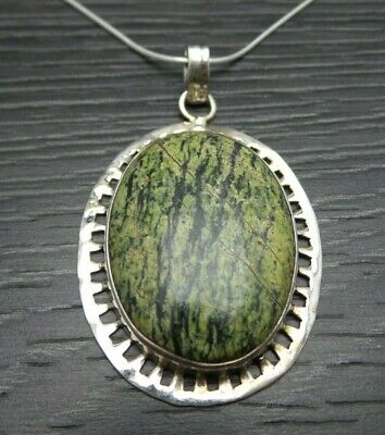 Vintage Sterling Silver Green Stone Pendant on 18.5 inch chain