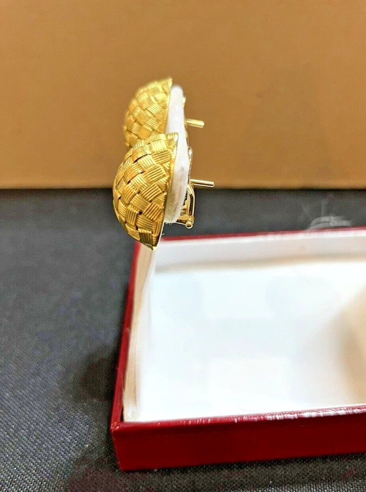 Pendientes de oro amarillo de 18k Italia 14,5 gramos Omega dorso cesta tejido triángulos Foto 4 de 4