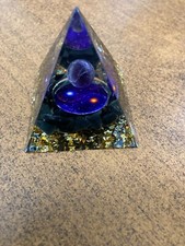 REIKI ORGON RELAXATION CRYSTAL PYRAMID WITH OBSIDAN GOLD LEAF BASE  5CM PYRAMID