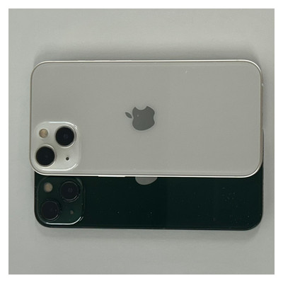 Apple iPhone 13 Metro Cricket Unlocked Starlight/Midnight - 128GB 256GB 512GB
