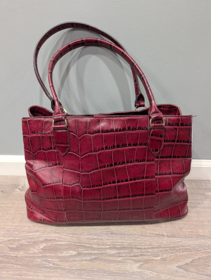 G.I.L.I. Red Leather Ex Large Tote Croco Embossed Satchel Handbag Tassel Purse - Image 2 of 4
