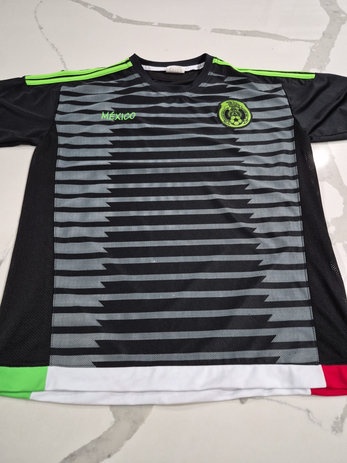 Mexico National Team Black Unisex Futbol Soccer Jersey Size Adult Medium