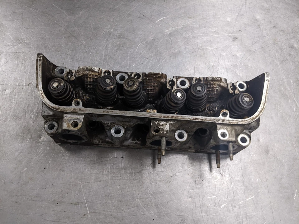 Cylinder Head From 2000 Chevrolet Lumina  3.1 24507487 FWD - Image 2 of 4