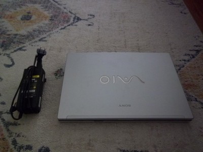 Sony Vaio VGN-FZ190 4GB Laptop No HDD READ DESCRIPTION