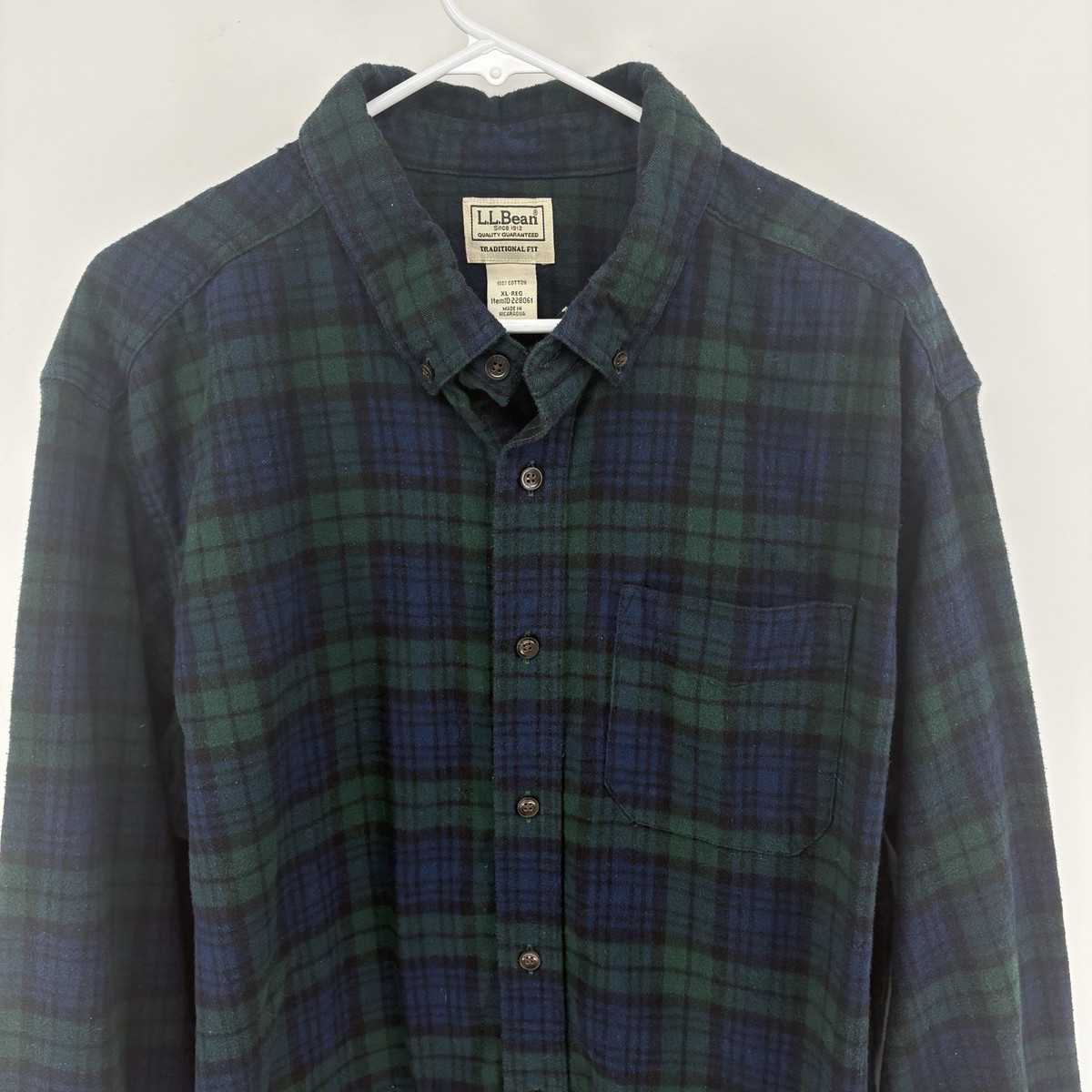 LL Bean Vintage Mens XL Flannel Shirt Black Watch Plaid Cotton Traditional Fit View 2