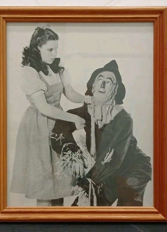 The Wizard Of Oz Framed 11"x9" Photo Dorothy & Scarecrow