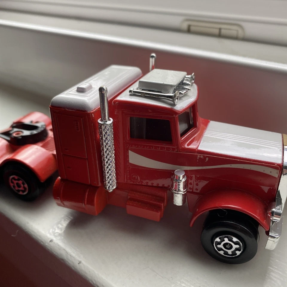 Vintage Coca Cola 1978 Matchbox Super Kings K-31 Peterbilt 18 CAB Only. - Image 4 of 4