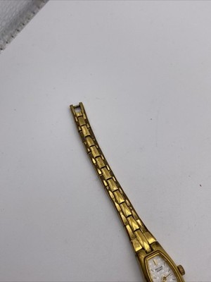 Pulsar V220-6270 Ladies Quartz Wristwatch Gold-Tone Textured White
