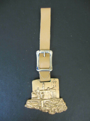 iH International Bull Dozer Wolverine Tractor & Equip. Co. Watch Fob LuggageTag
