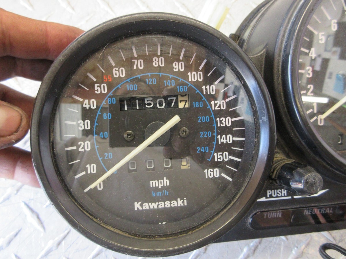 1990 1993 KAWASAKI NINJA ZX11 TACHOMETER SPEEDOMETER GAUGE