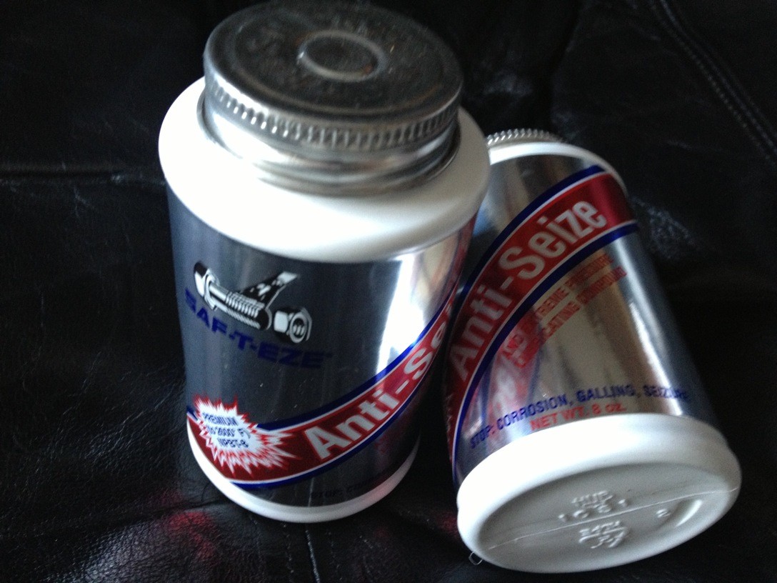 SAFTEZE Nickel AntiSeize Lubricating Compound SBT8N BRUSH IN CAP