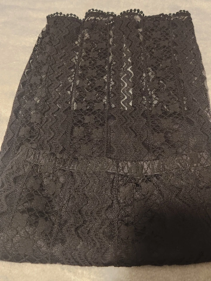 Falda larga de encaje negra firmada por D para niñas talla M (10/12) con forro Foto 4 de 4