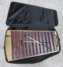 Stagg XL16-4 Alt Xylophon mit 13 plus 3 Klangplatten auf Holz-Resonator-Rahmen