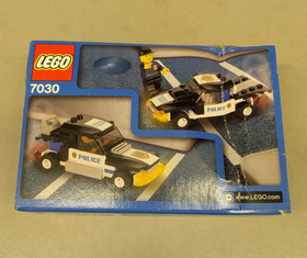 LEGO World City 7030 Squad Car NEW! Police Cop Vehicle Town