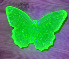 Boyd Art Glas KATIE the BUTTERFLY in VASELINE CARNIVAL #9 2003 Second Series